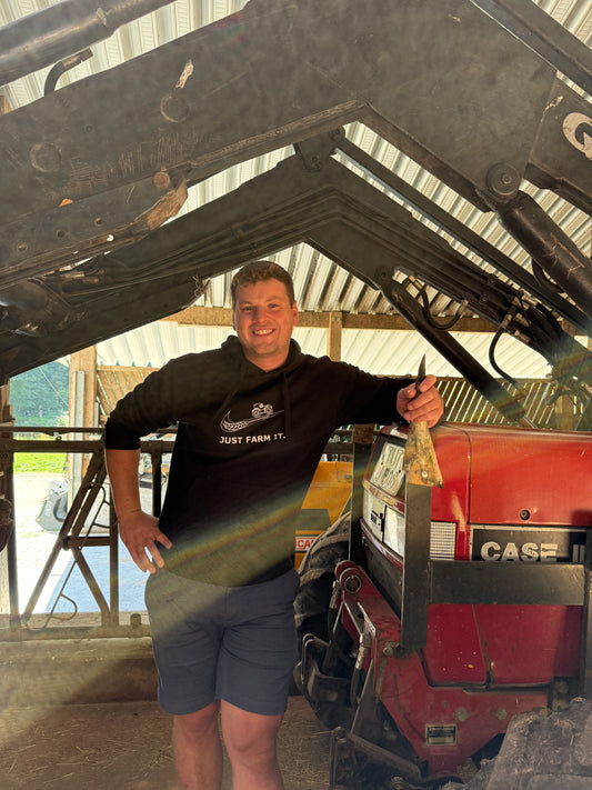 Hoodie - JUST FARM IT.